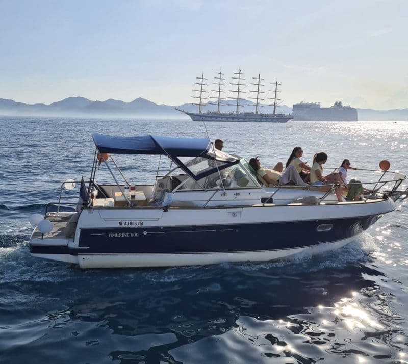 Billet Location de bateau - Bénéteau Ombrine 800 (Motorboat)