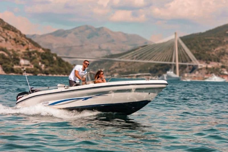 Billet Location de bateau - Ranieri Voyager 17 (Motorboat)