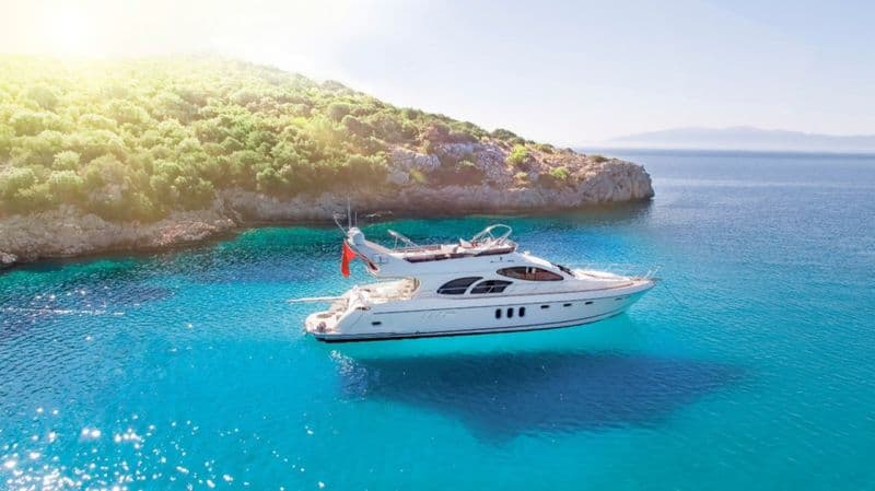 Billet Location de bateau - Custom Made custom (Yacht)