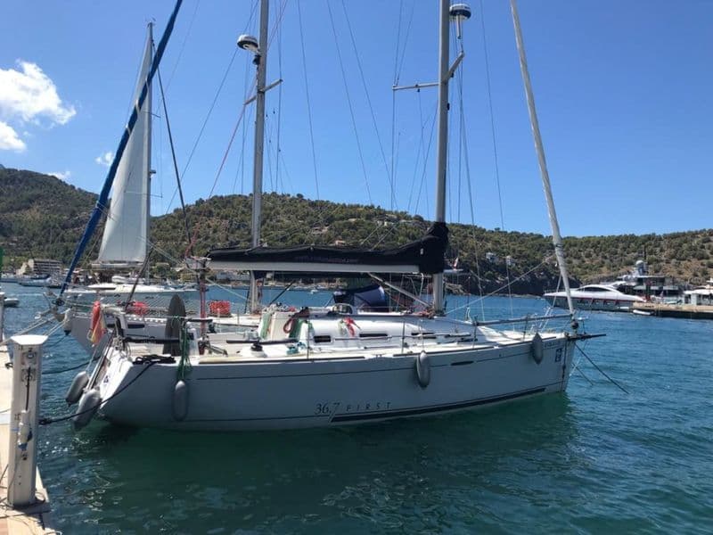 Billet Location de bateau - Bénéteau First 36.7 (Sailboat)