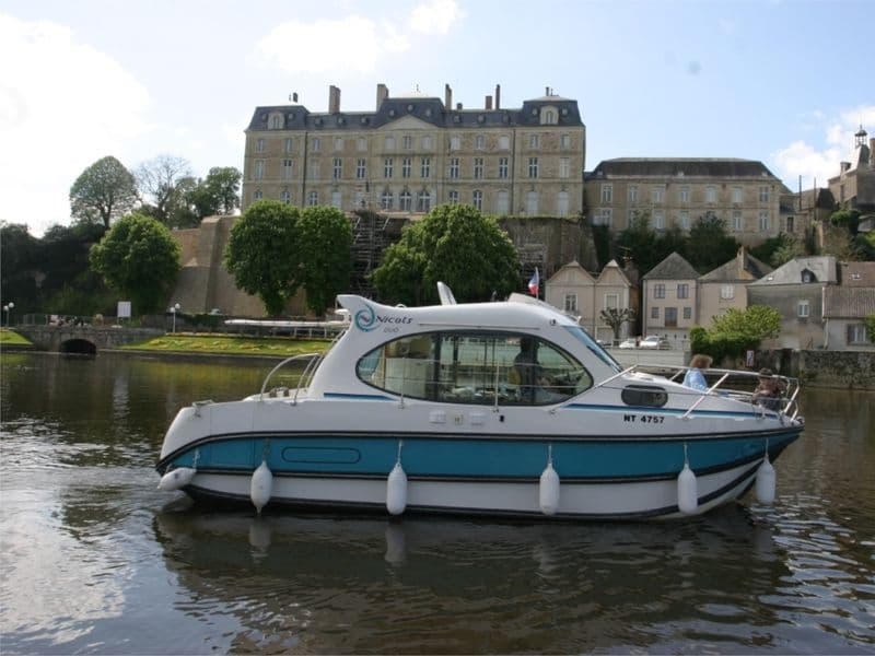 Billet Location de bateau - Nicols Yacht Comfort Couple XL 2-4 people (Barge)