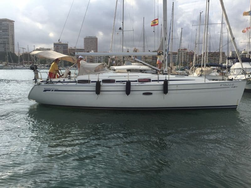 Billet Location de bateau - Bavaria Cruiser 37 (Sailboat)