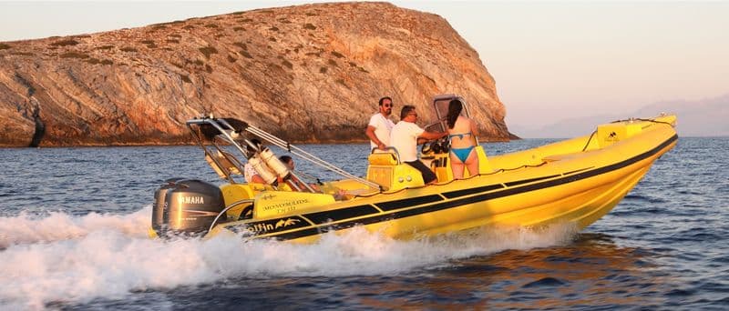 Billet Location de bateau - Minoan Dolfin  8,50 Open  (Semi-rigid)