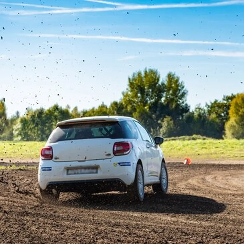 Billet Stage de Pilotage Rallye sur le Circuit Terre d'Issoire