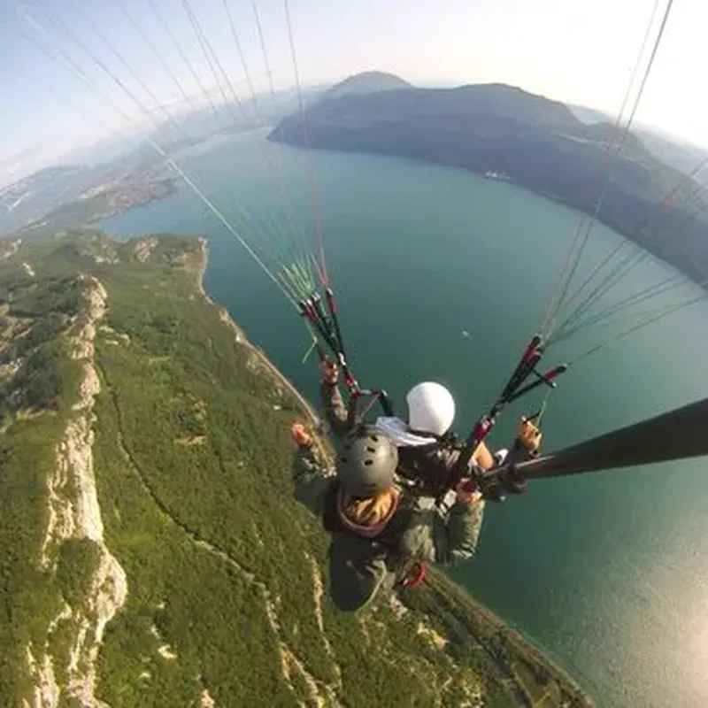 Billet Baptême en Parapente près d'Aix-les-bains - Survol Lac du Bourget