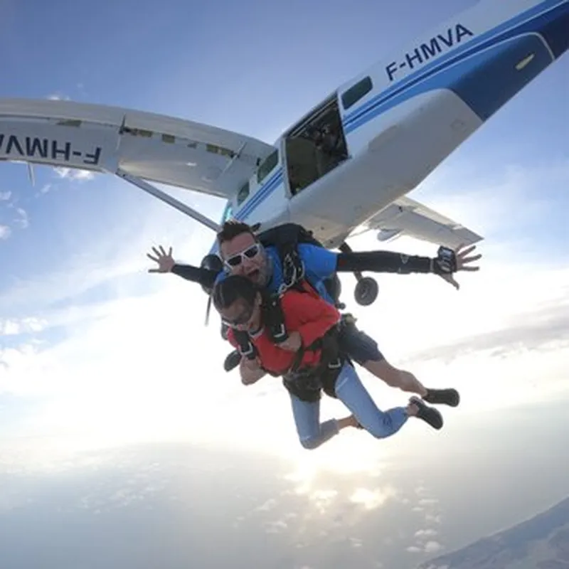 Billet Saut en Parachute Tandem aux Sables d'Olonne