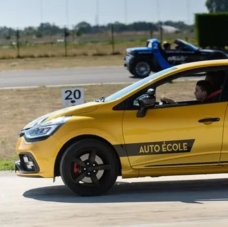 Billet Stage de Pilotage pour Enfant près de Lens