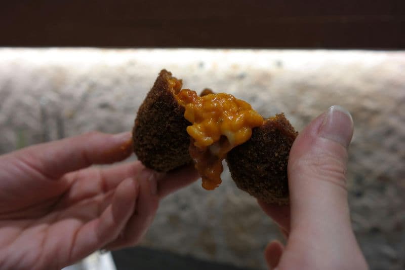 Billet Rome : Visite du quartier de Prati avec dégustation de vin et de gelato