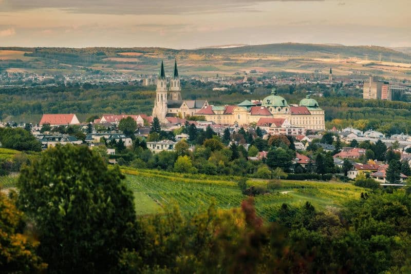 Billet Abbaye de Klosterneuburg : Visite guidée des caves à vin et dégustation