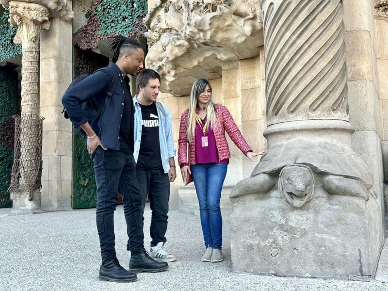 Billet Partez Avec Un Local : Visite de la Sagrada Família en italien + Coupe-file