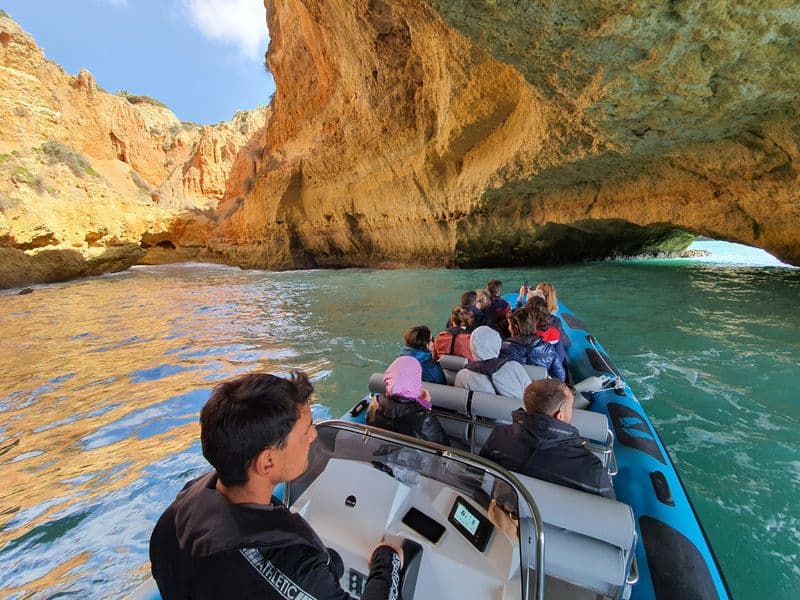 Billet Grottes de Benagil et Praia da Marinha : excursion en bateau depuis Portimão