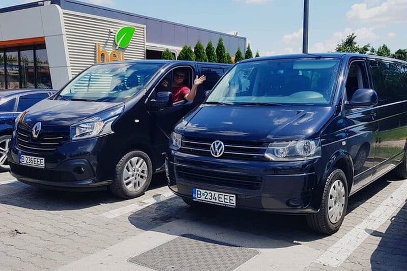 Billet Minivan privé One Way Transfer aéroport