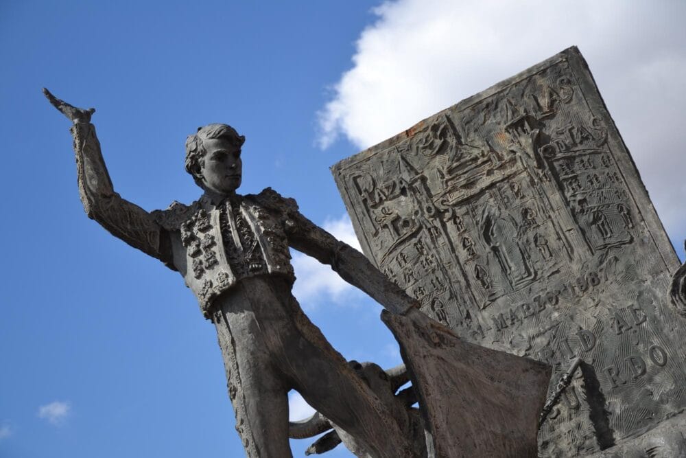 Les statues des toreros
