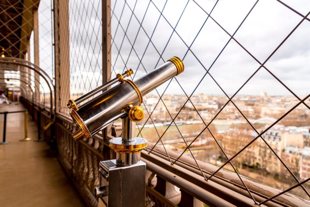 Plateforme du deuxième étage de la Tour Eiffel